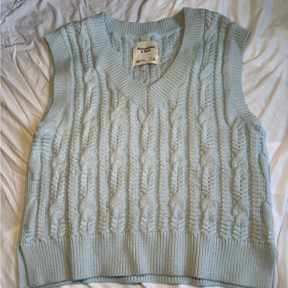 abercrombie & fitch sweater vest